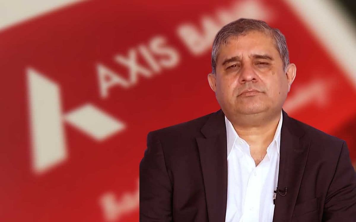 SightsIn Plus Article: Axis Bank reappoints Amitabh Chaudhry as MD, CEO for three more years