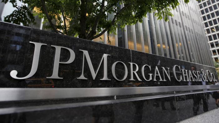 SightsIn Plus Article: JP Morgan plans to hire 4,000 techies in India this year
