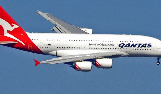 SightsIn Plus Article: Qantas idles 2,500 more staff as COVID-19 cuts domestic flights