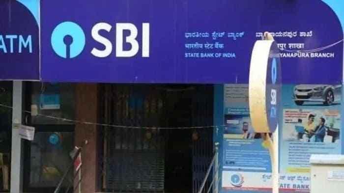 SightsIn Plus Article: Women candidates with more than 03 months of pregnancy will be considered “temporarily unfit” – SBI