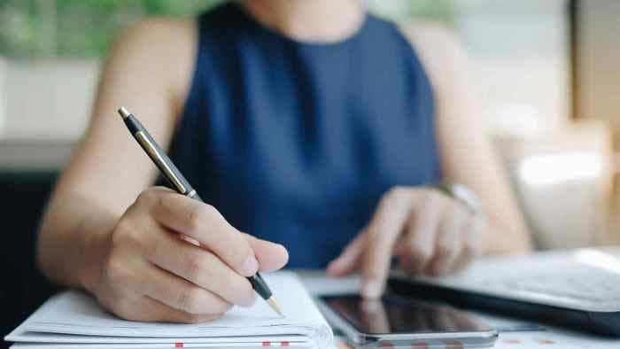 SightsIn Plus Article: The Checklist To Consider While HR Budget Planning For 2022