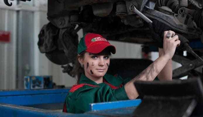 SightsIn Plus Article: Tata Motors, Hero, MG accelerate gender diversity on shop floors