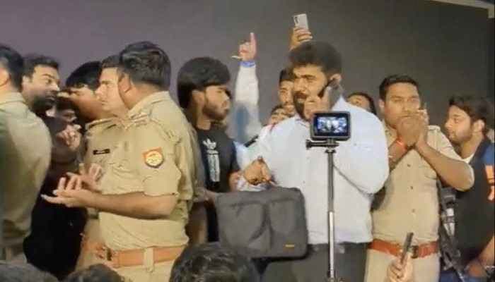 SightsIn Plus Article: Noida startup event promised to bring Sundar Pichai, Elon Musk Instead, cops showed up
