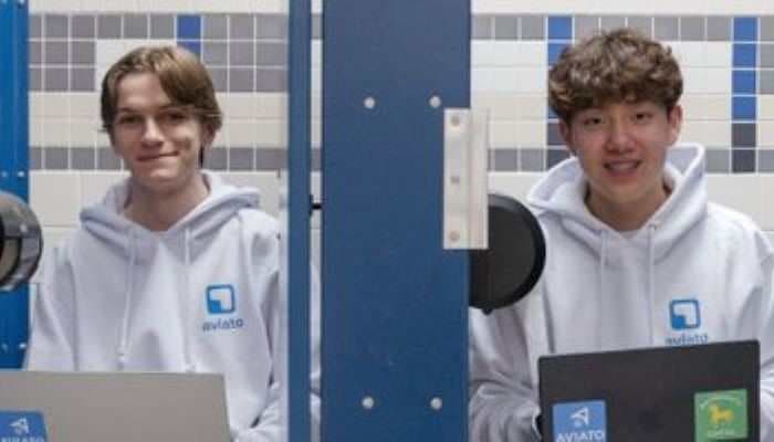 SightsIn Plus Article: 15-year-old CEO is banned from LinkedIn; here’s the reason