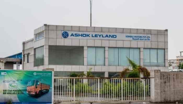 SightsIn Plus Article: Ashok Leyland Inaugurates ‘Women-centric Cabin Trim Line’