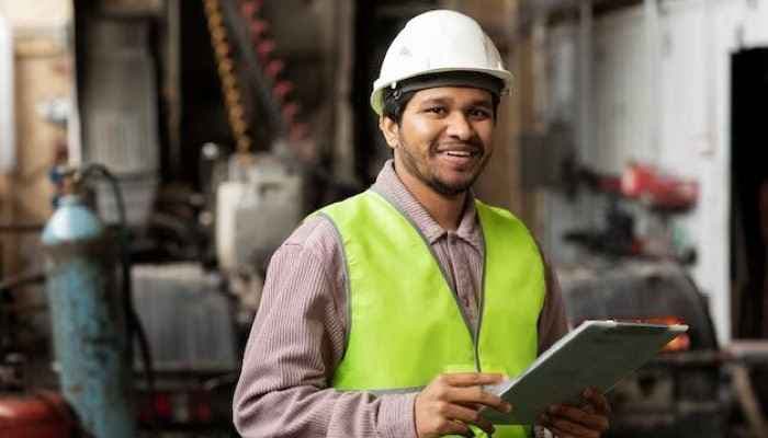 SightsIn Plus Article: Vahan places 4 lakh blue-collar workers across 200 cities in India