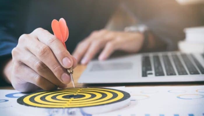 SightsIn Plus Article: How to set Performance Goals that help Employee Development