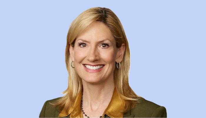 SightsIn Plus Article: Apple Chief People Officer Carol Surface Leaves Company