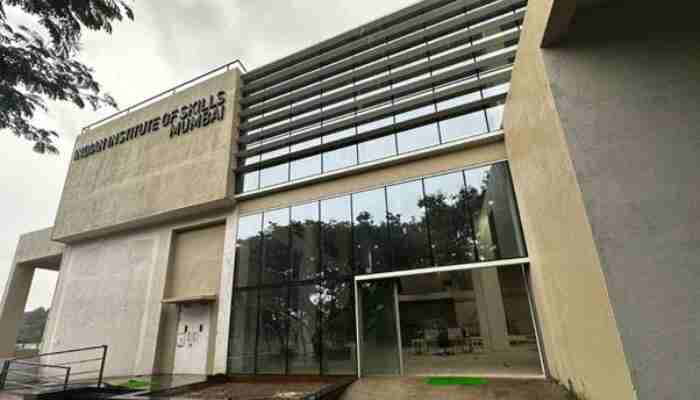 SightsIn Plus Article: Prime Minister Modi Unveils Indian Institute of Skills in Mumbai
