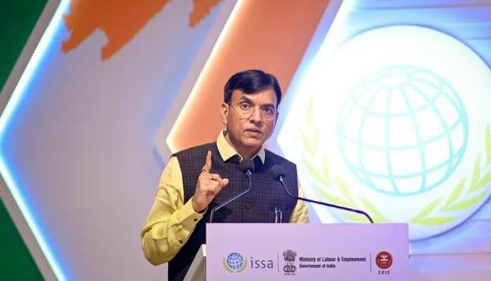 SightsIn Plus Article: Seminar on Social Security for Informal Workers Highlights India’s Progress