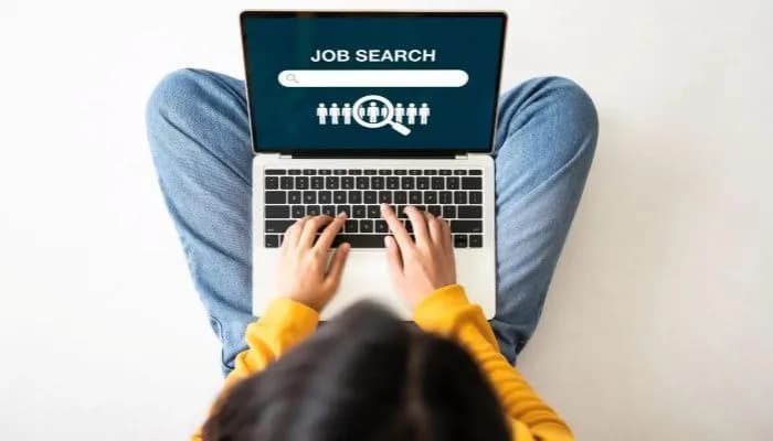 SightsIn Plus Article: Can an AI Bot Apply for Jobs and Get You Interviews Over Night?