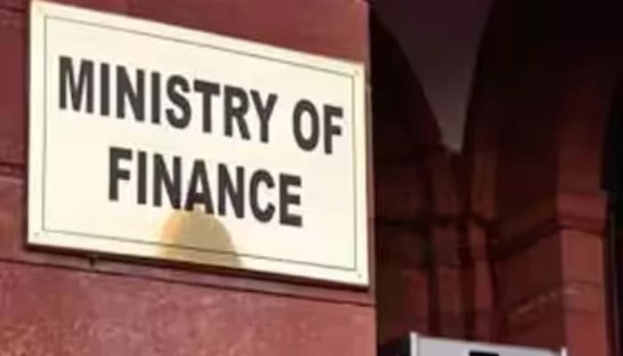 SightsIn Plus Article: Finance Ministry Issues Directive Banning ChatGPT and DeepSeek on Official Devices