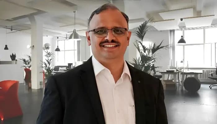 Rethinking HR Leveraging Technology to Empower People