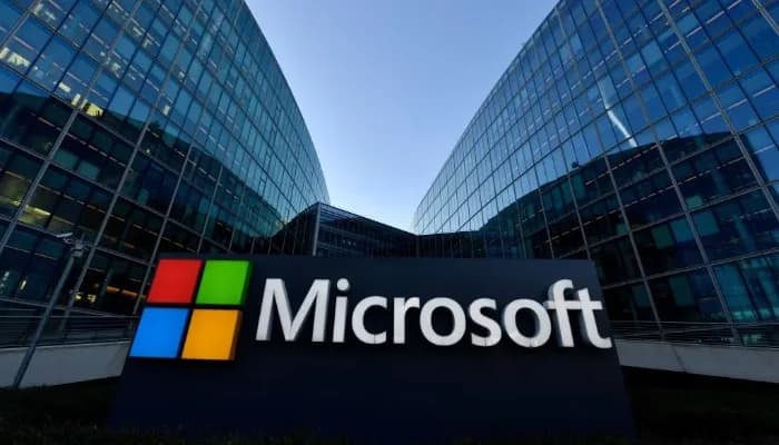 Microsoft Offers Improve or Exit Choice for Low Performers