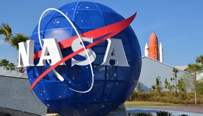SightsIn Plus Article: NASA Workforce Shrinks as Over 2,000 Senior Employees Exit