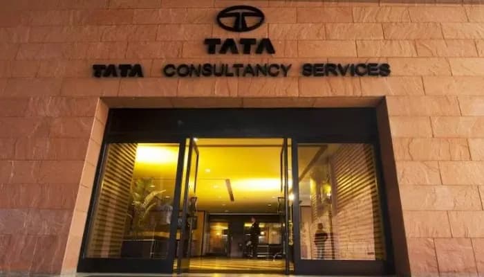 SightsIn Plus Article: TCS Stumbles Early in FY26—Can AI Save the Day?