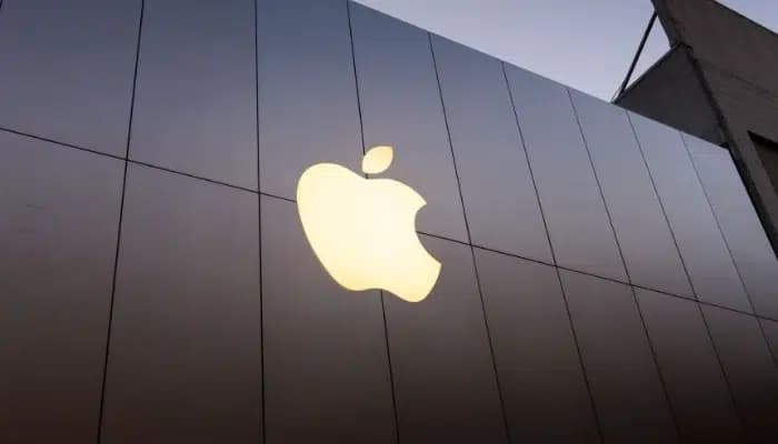SightsIn Plus Article: Apple Discloses Base Salaries Amid AI Talent Battle