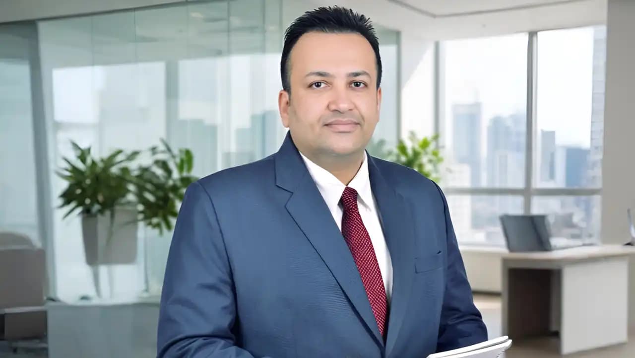 BNY Appoints Ankur Berry as Director – People Team