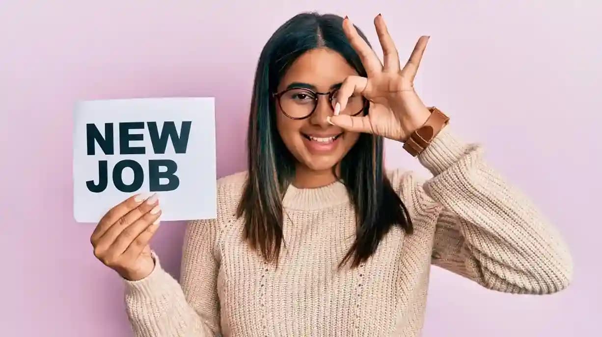 Real Estate, FMCG and IT Lead New Jobs in H2 2026 Amid AI Disruption