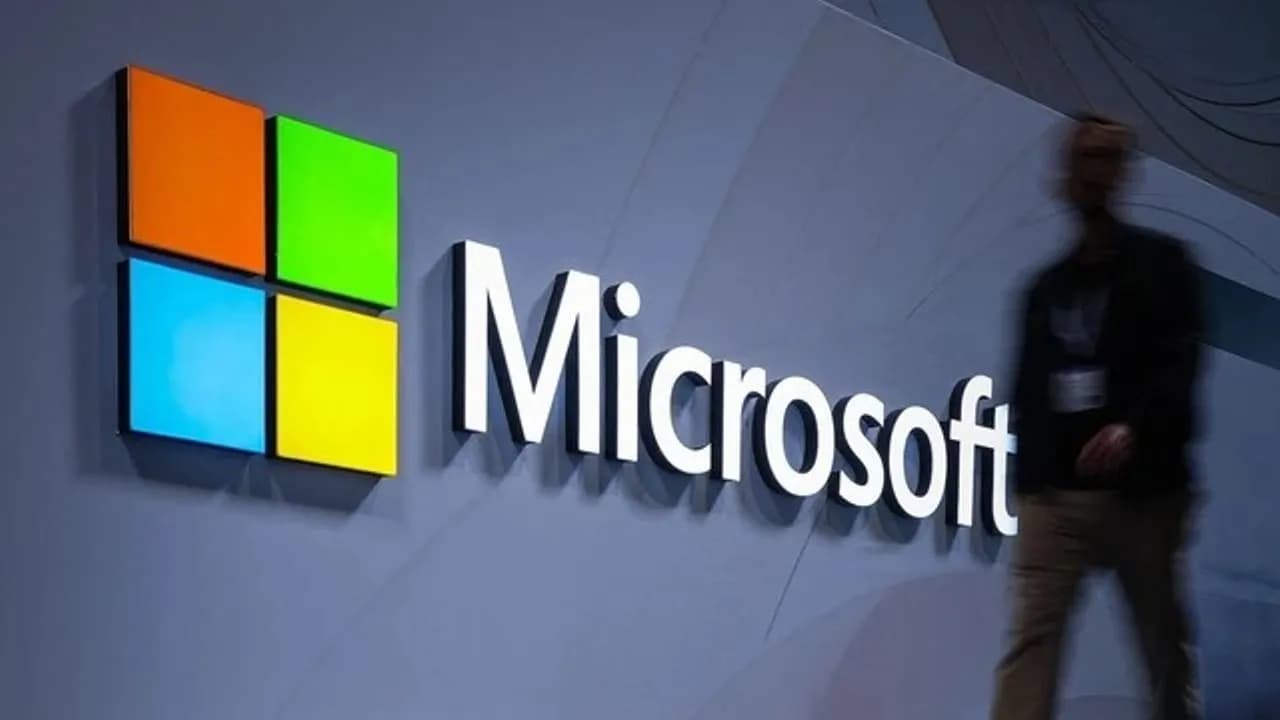 Microsoft Sends Internal Memo to Employees on AI Data Centre Impact